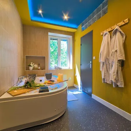 Διαμέρισμα Japanroom Jacuzzi&sauna De Gamme Parking Free